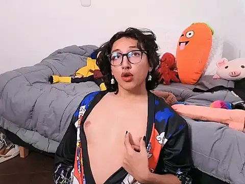 -BlueOpal- on StripChat