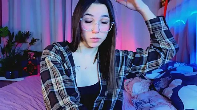 -CindyLou on StripChat