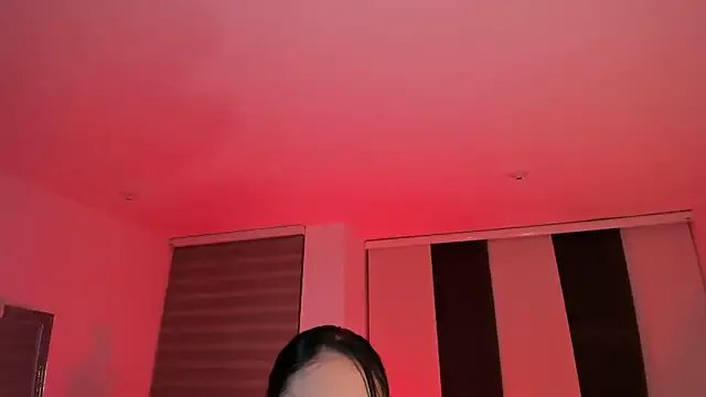 -Kennya on StripChat