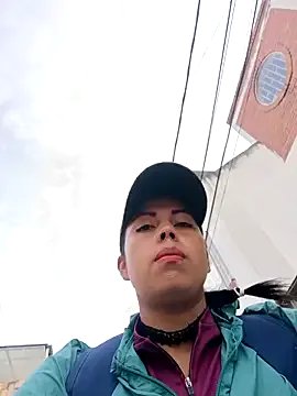 _andrea30 on StripChat