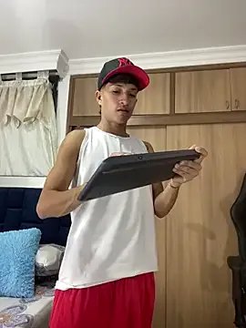 _CamiloBass on StripChat