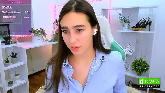 _Eliizabeth_ — Lingerie +glitter +lollipop licking