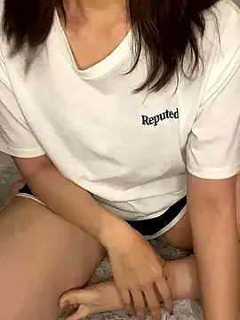 _Ema_ch on StripChat