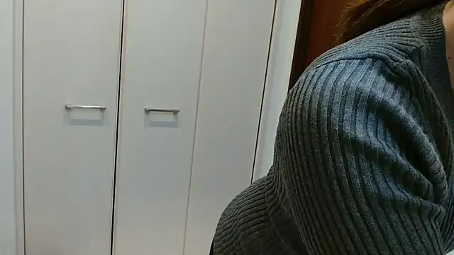 _Ema_ch on StripChat