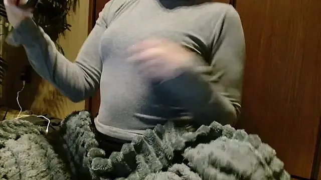 _Ema_ch on StripChat