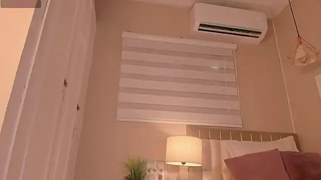 _emily__st on StripChat