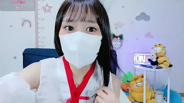 _Iroha_99 on StripChat