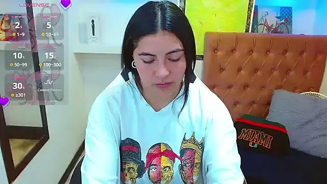 _luna_torres on StripChat