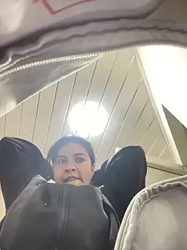 _luna_torres on StripChat