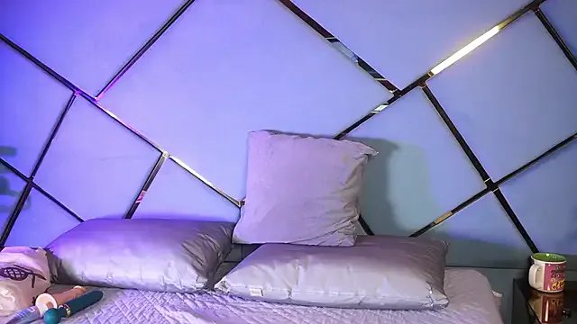 _mia_rossi — Freechat on StripChat