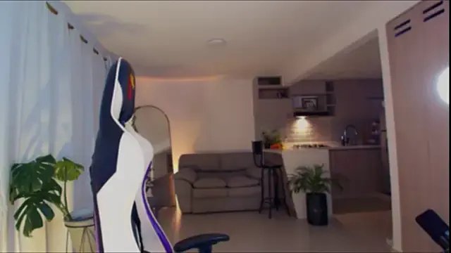 _MissViolet_'s avatar