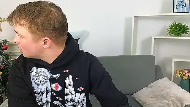 _Olli__Stiw_ on StripChat