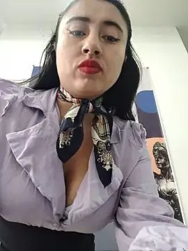 _Sarah-Office1 on StripChat