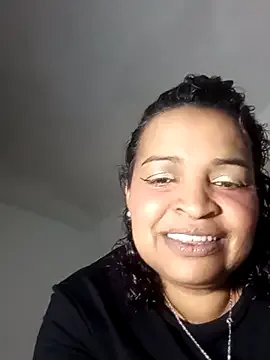 _violetta_- on StripChat