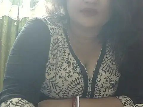 aarohee9 on StripChat