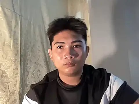 abito2005 on StripChat