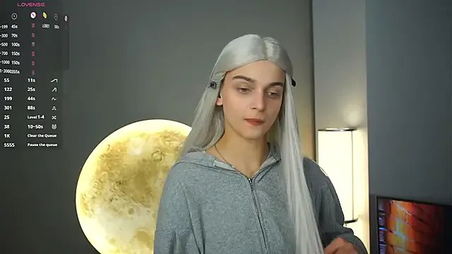 AdameShoyer on StripChat