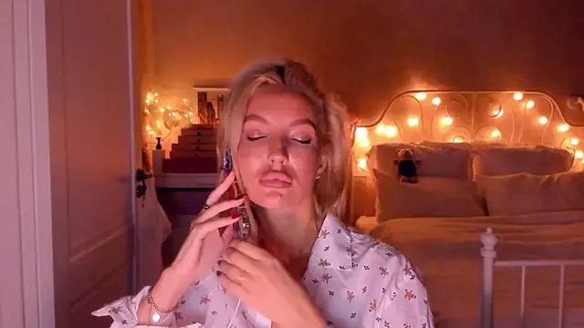 aestetick on StripChat