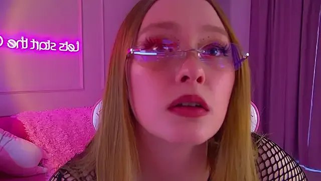 AgataFoxley on StripChat