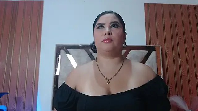 AGATHAA_WHITE on StripChat