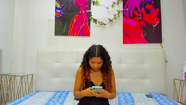 ahsly78alejandro on StripChat