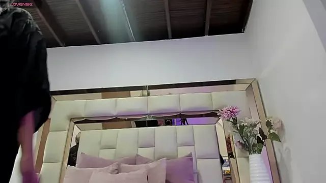 aishathornee on StripChat