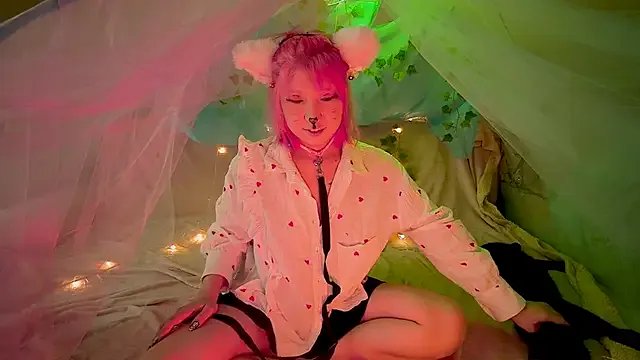 Akemilun on StripChat