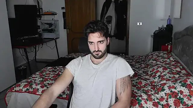 Al3xox02 on StripChat