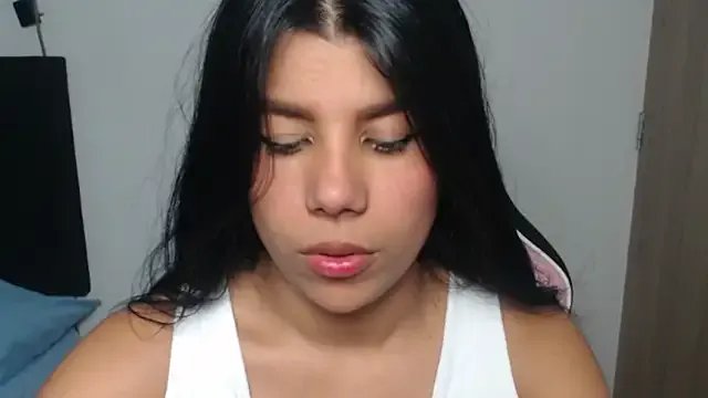 AlejandraScott on StripChat