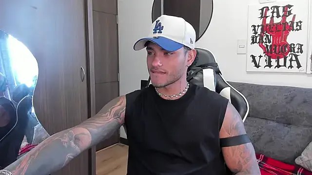 Alessandro_Vanni on StripChat