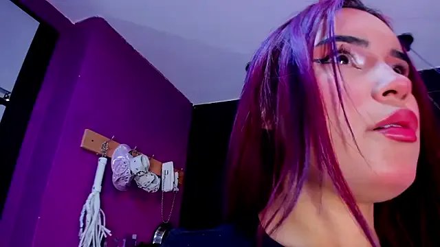 Alexa_Slave on StripChat