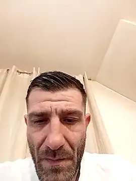 Alexdaniel89 on StripChat