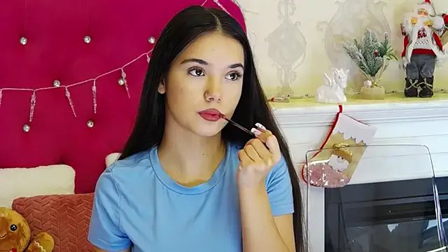 AlexisDevine on StripChat