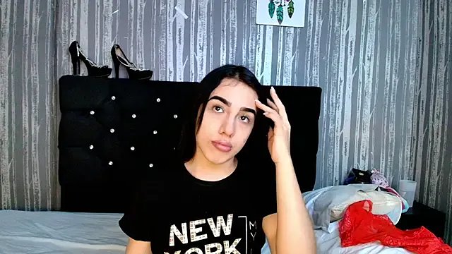 Alicee_Moonn on StripChat