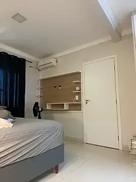 AliceStone19 on StripChat