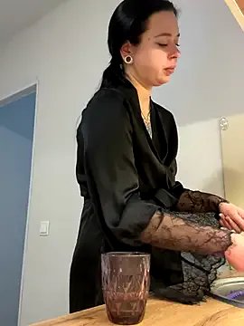 AlishaOfThorns on StripChat