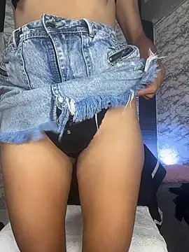 AlisSon__hot on StripChat