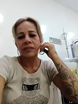 Alisson_Milf on StripChat