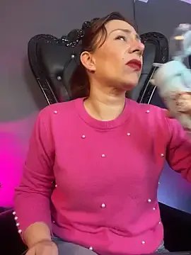 AmandaMilf__ — control toys x 5 minutes