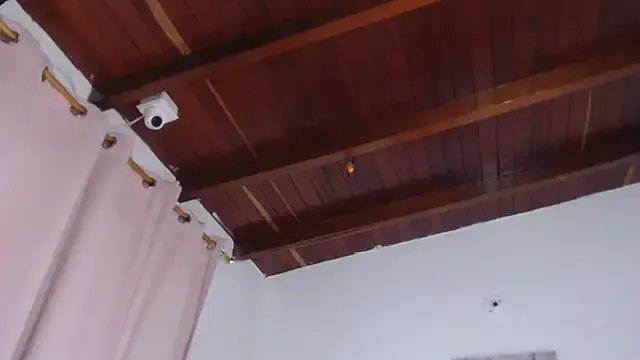 Amara_Red on StripChat