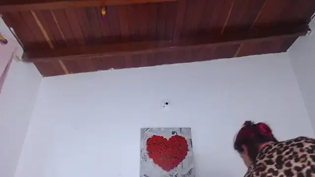 Amara_Red on StripChat