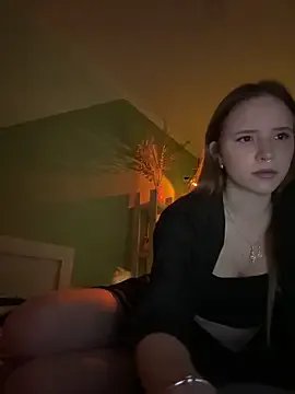 ameliamooon on StripChat