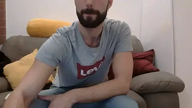 Amicisegreti on StripChat