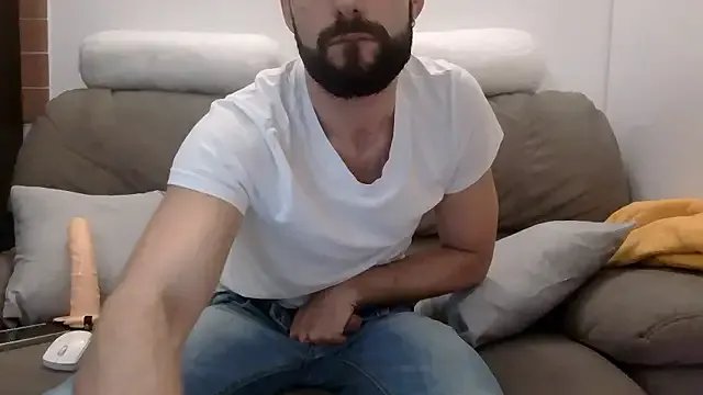 Amicisegreti on StripChat