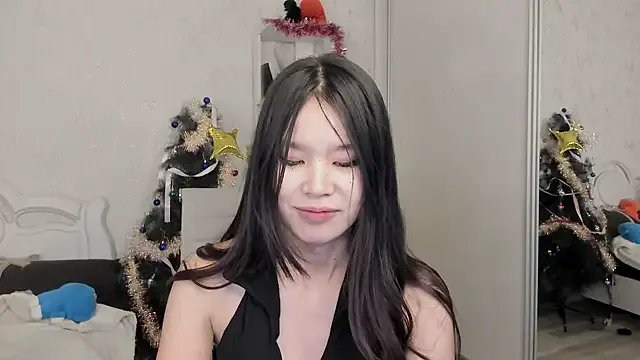 amiya_cute on StripChat