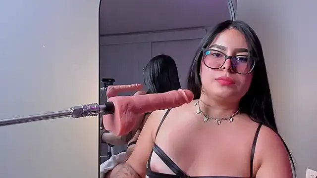 Amy_whittee on StripChat