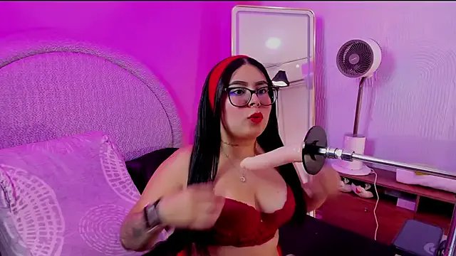 Amy_whittee on StripChat