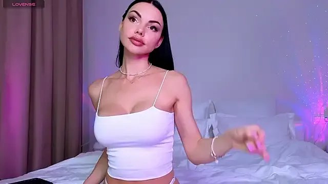 AmyLeeplay — Flash tits