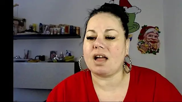 andreea2011 on StripChat