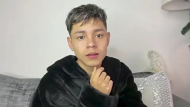 Andy_Belier23 on StripChat